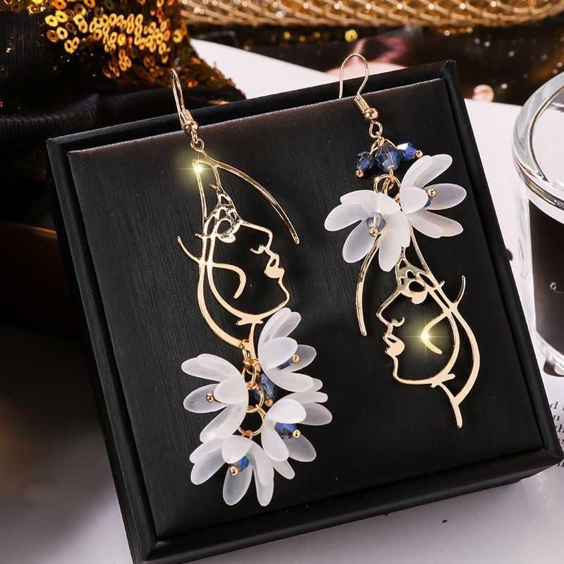 Long Wild Flower Rhinestone Tassel Earrings