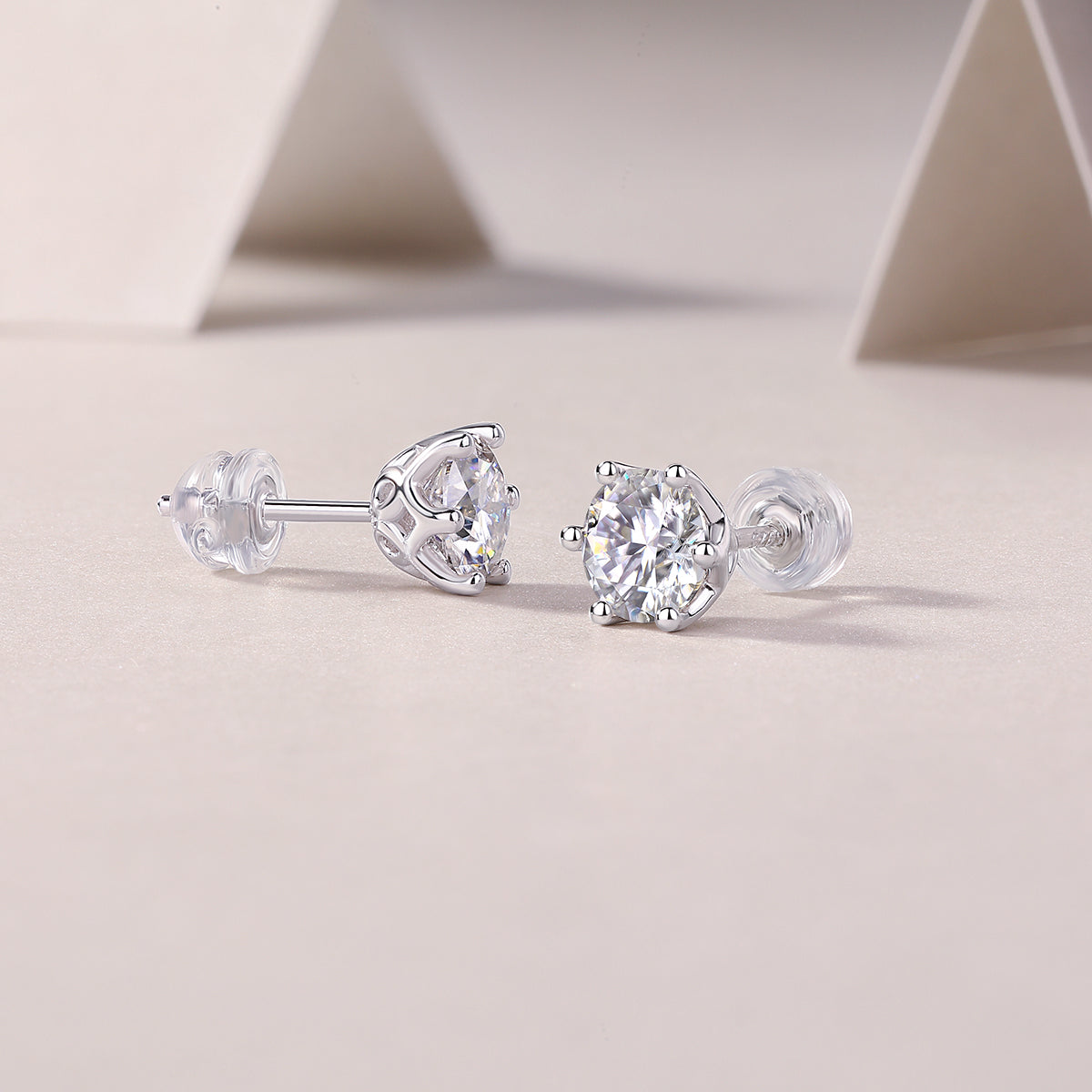 Flower Luxury Fashion Sterling Silver Stud Earrings Inlaid With Moissan Diamonds