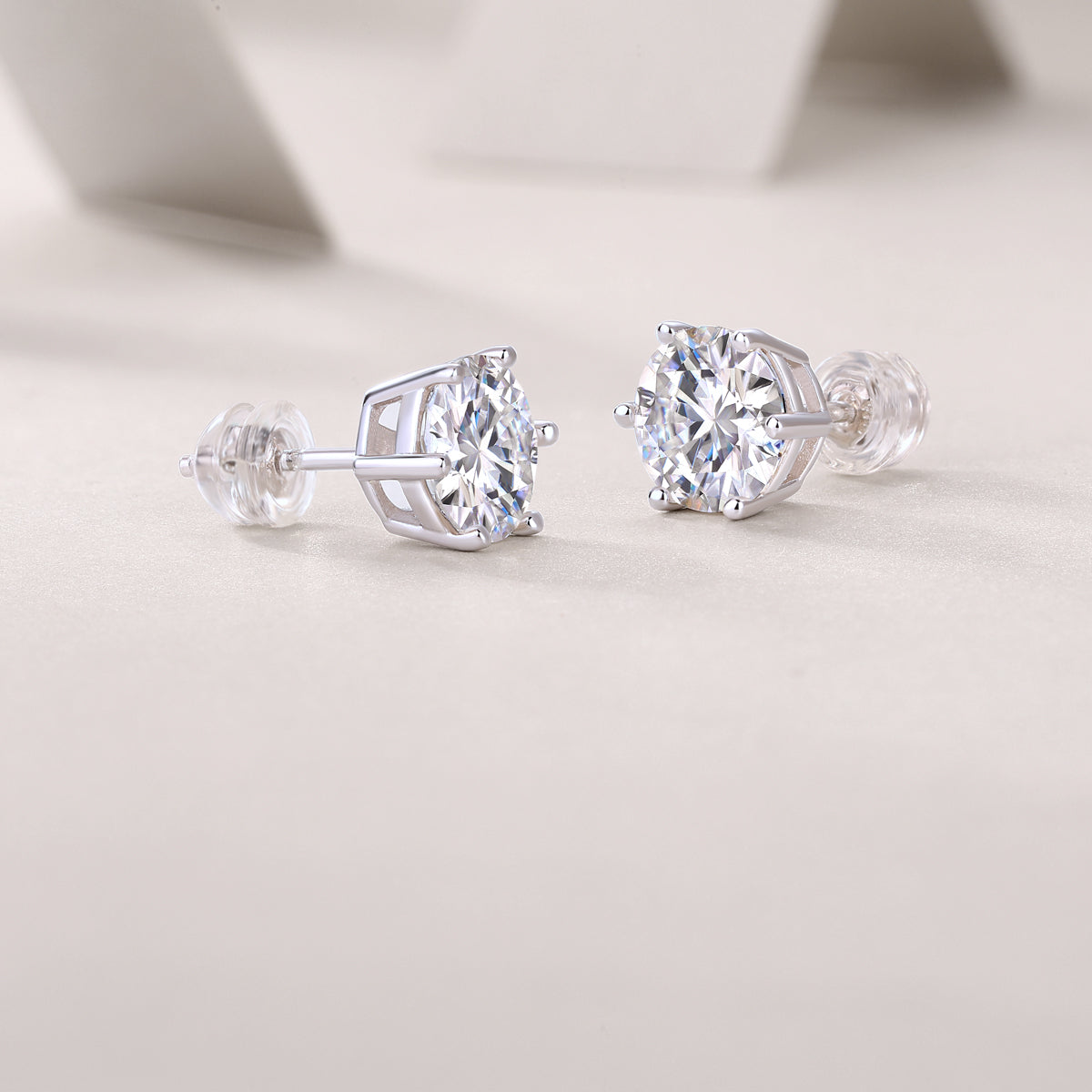 Luxury Fashion Sterling Sliver Moissanite Diamond Stud Earrings