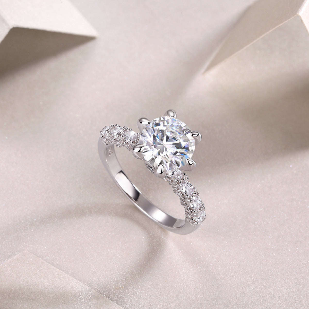 Lady Luck Diamond Ring Luxury Fashion Moissanite Silver Ring