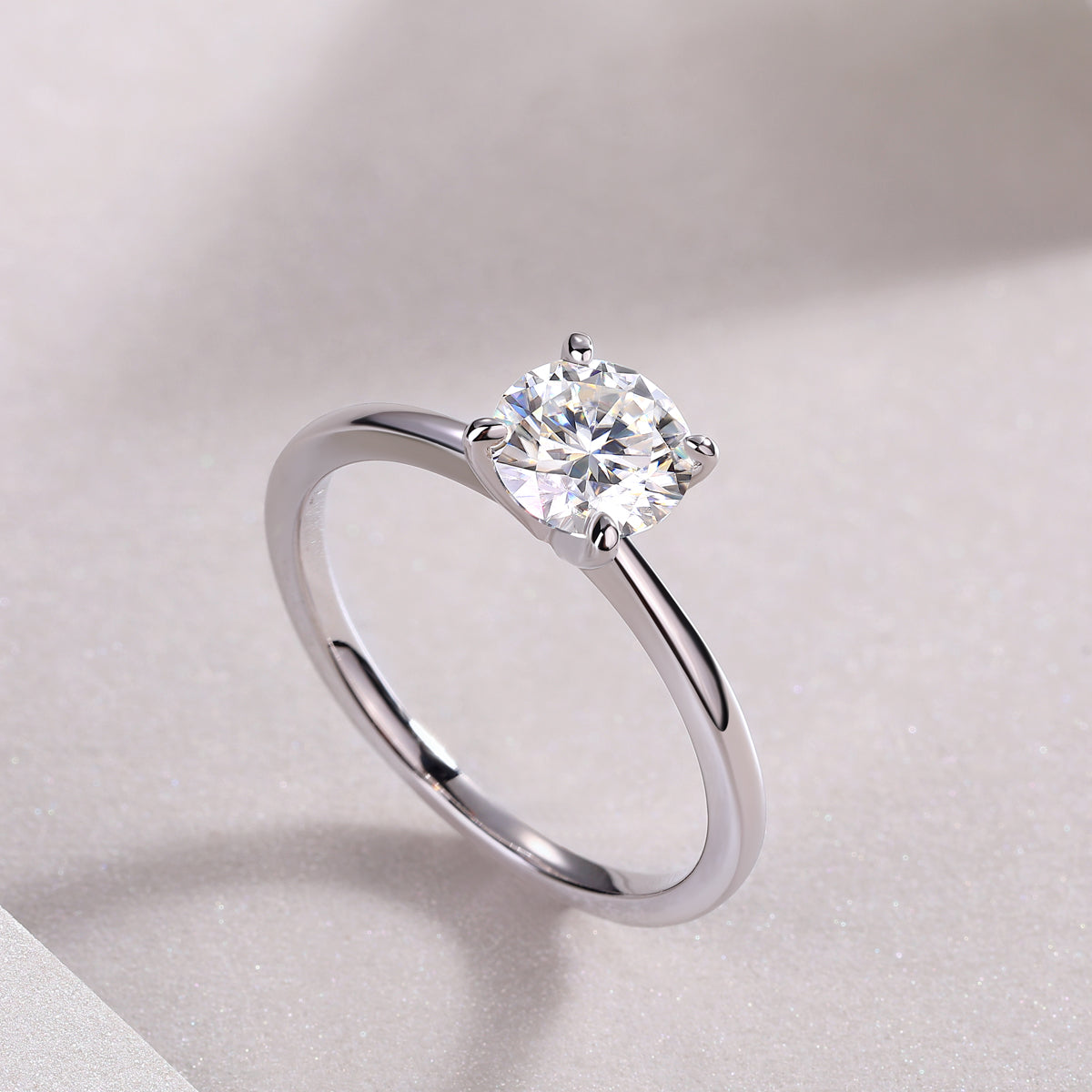 Classic 4 Prong Luxury Fashion Silver Ring Set With Moissanite Diamond