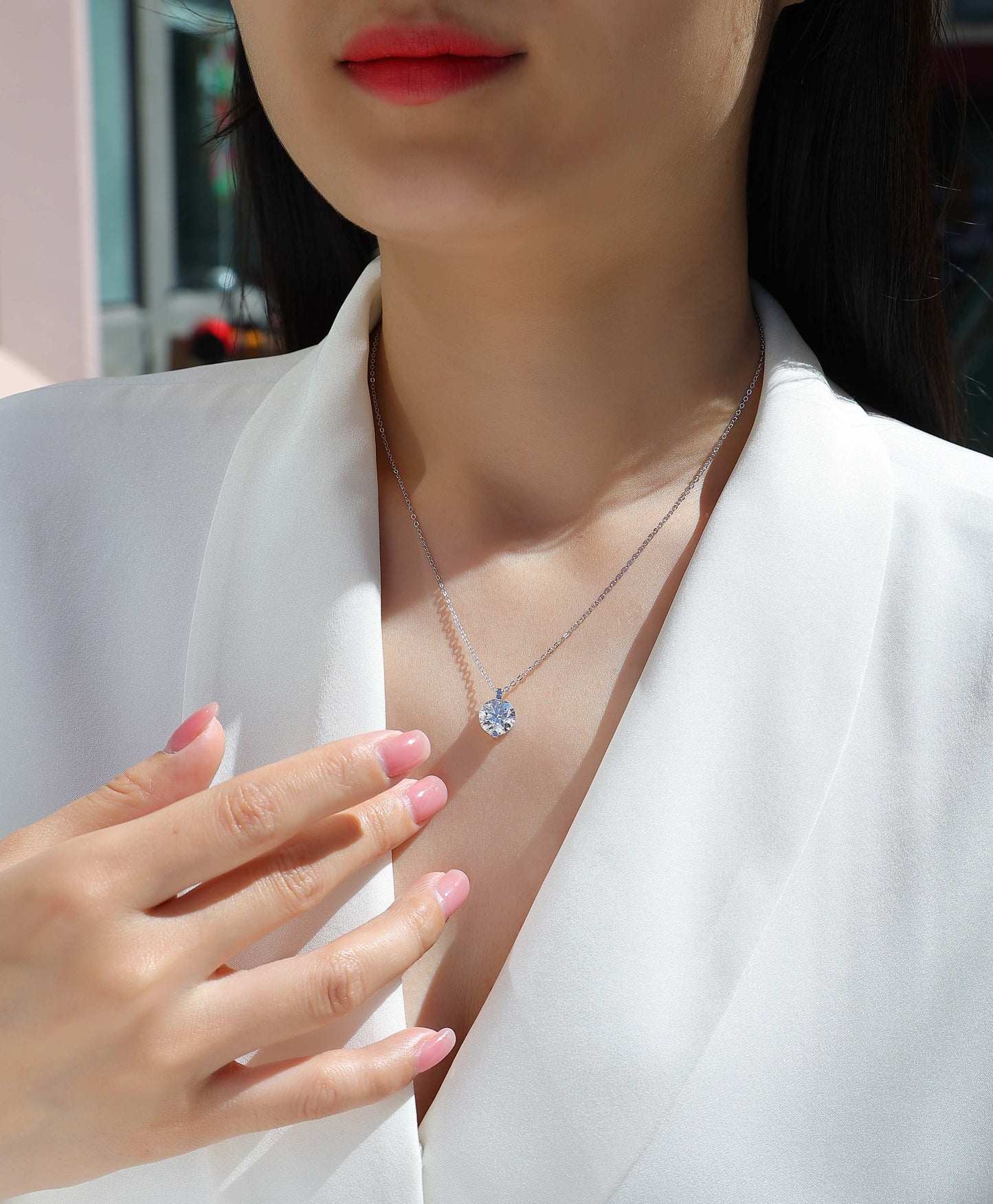 Fashionable And Luxurious Moissanite Diamond Pendant Necklace