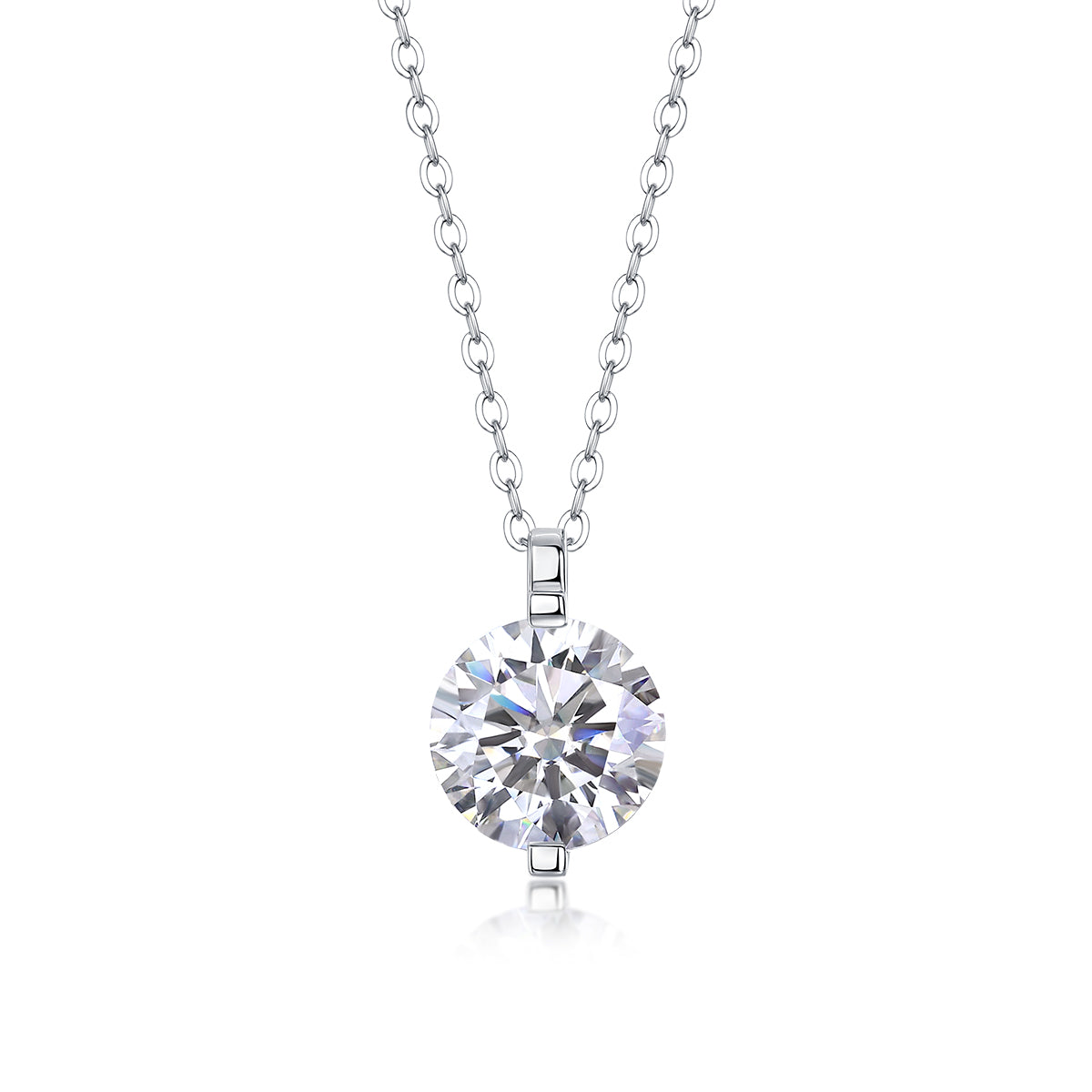 Fashionable And Luxurious Moissanite Diamond Pendant Necklace